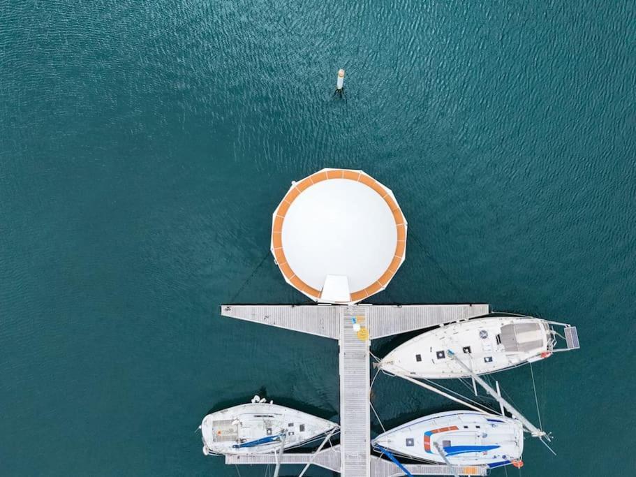 Anthenea Suite Hoteliere Flottante Perros-Guirec Extérieur photo